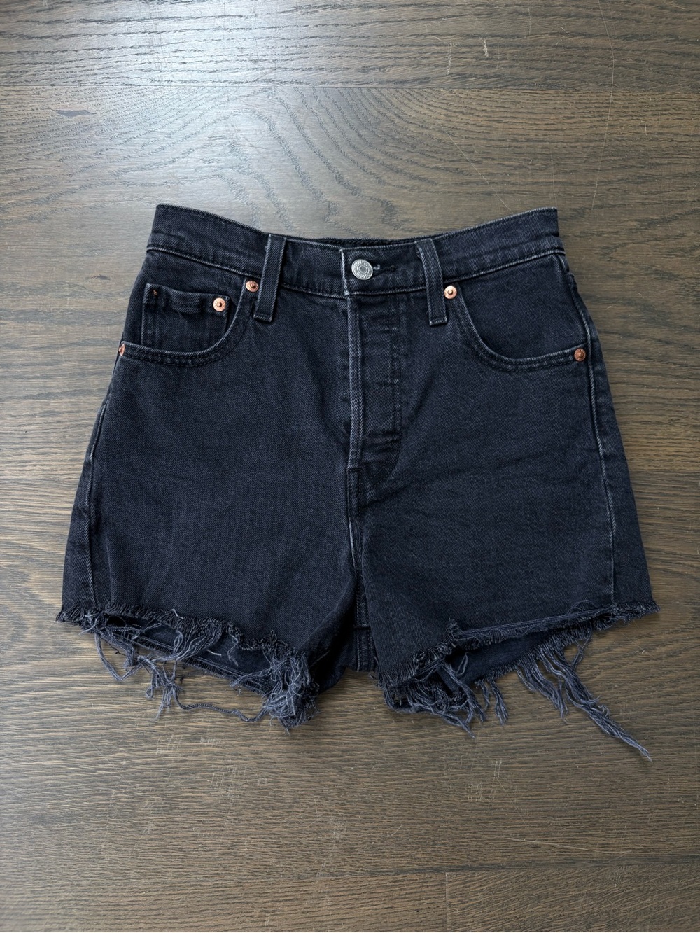 Levi’s Black Ribcage Shorts